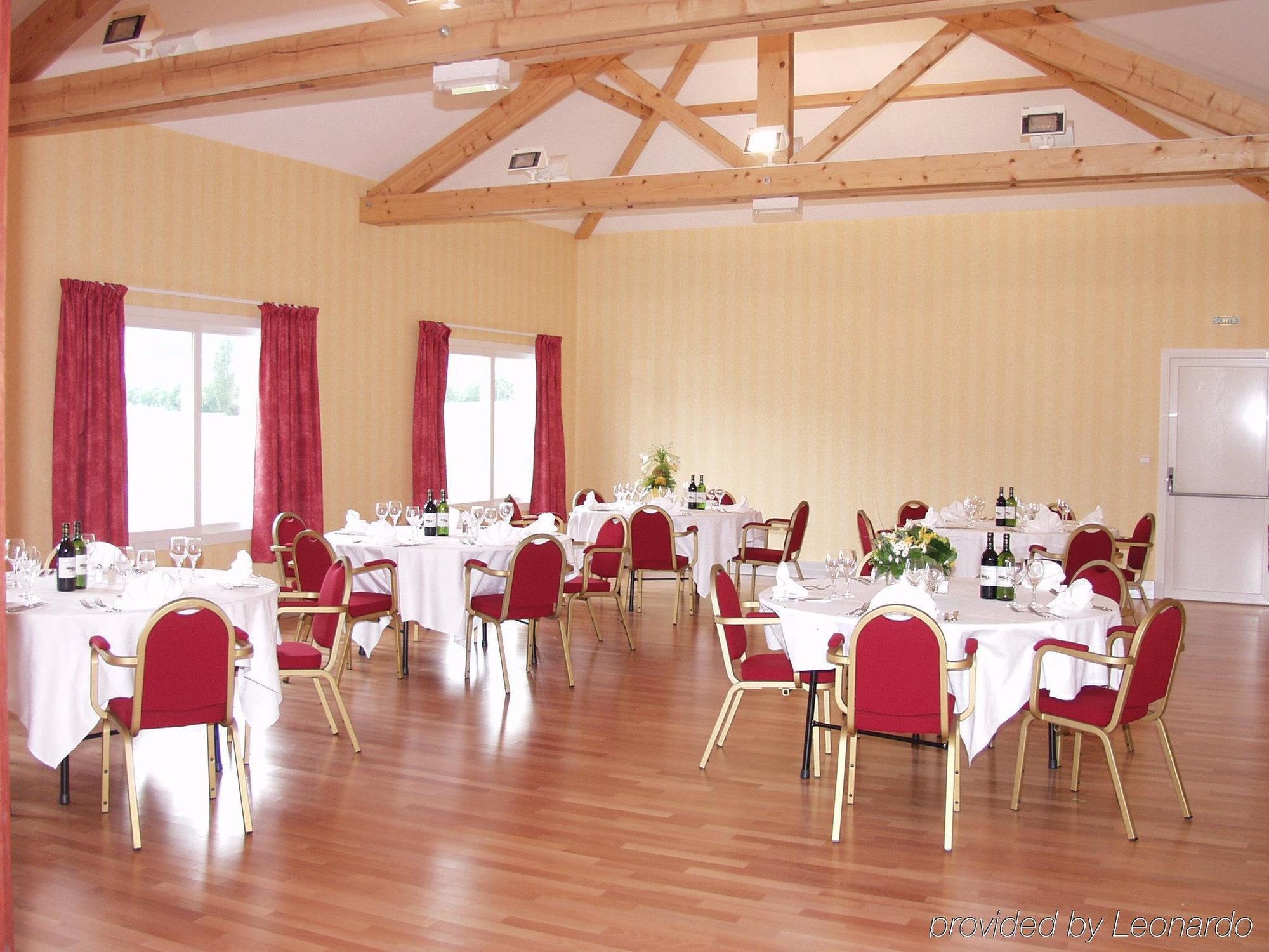Adagio Original Thoiry Geneve Aparthotel Restaurant photo